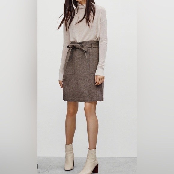Aritzia Wilfred Sureau Paperbag Skirt - Picture 1 of 10